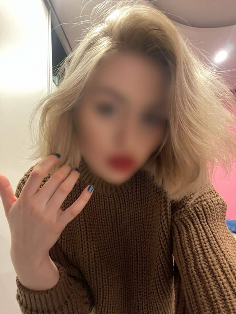 פאולה סקסי ומעסה מקצועית