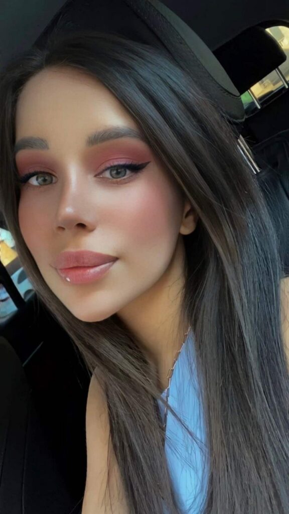 חיפה גלינה – אישה ישראלית ב 25