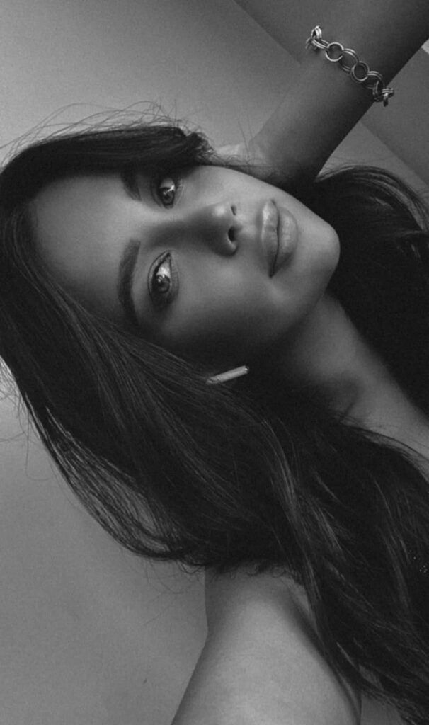 חיפה גלינה – אישה ישראלית ב 25