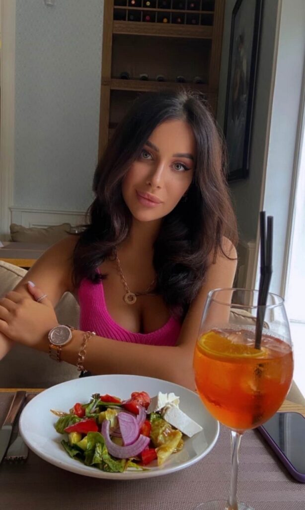 חיפה גלינה – אישה ישראלית ב 25